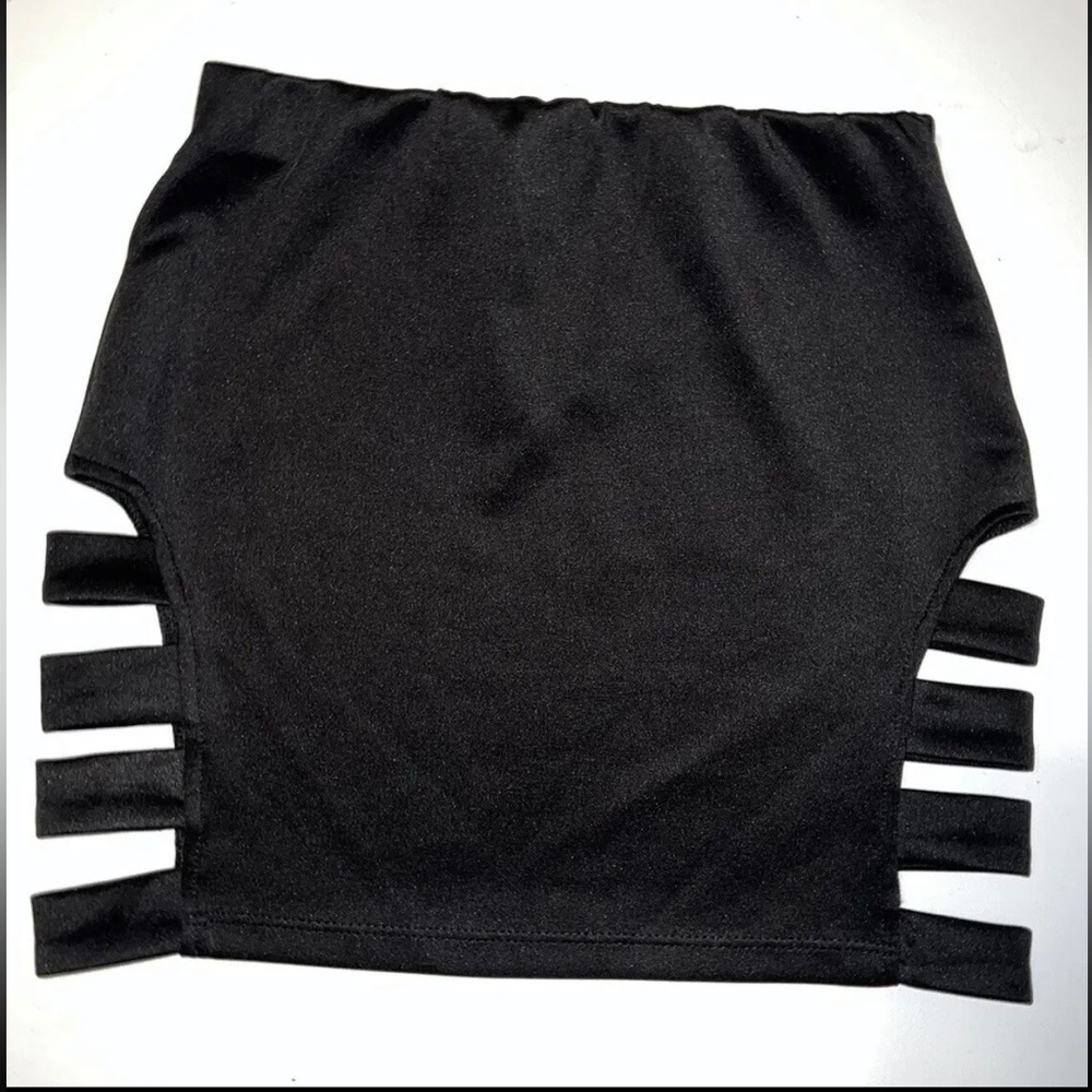 Black Hot Gal Mini Skirt Slit Sides CutOut Sketch Party Club Gothic Juniors Sz M - Picture 6 of 7